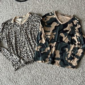 Long sleeve amazon v neck shirts size XL EUC